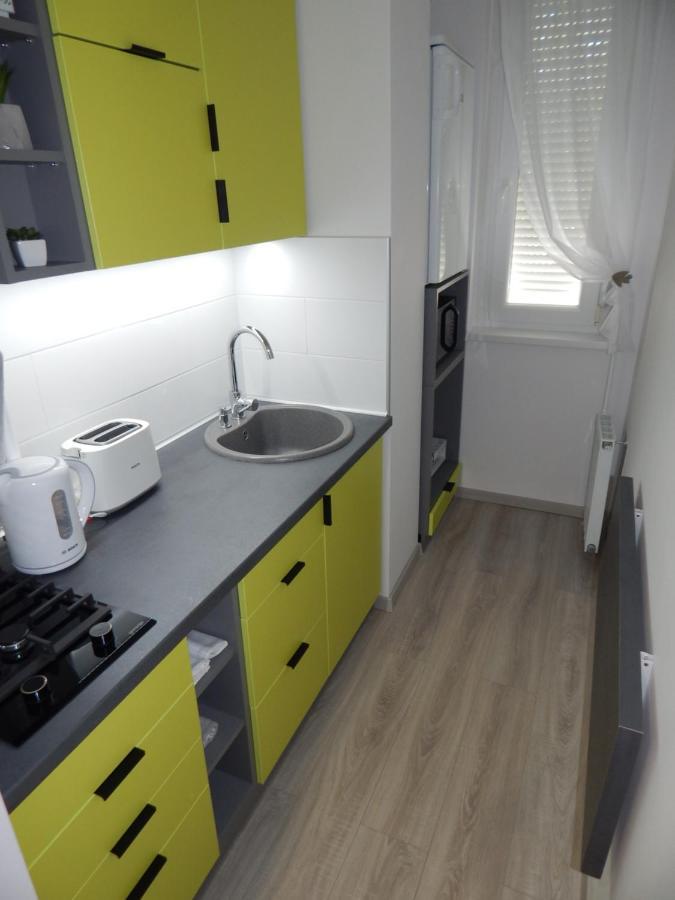 Pisztacia 2020 Apartman Kazincbarcika Eksteriør billede