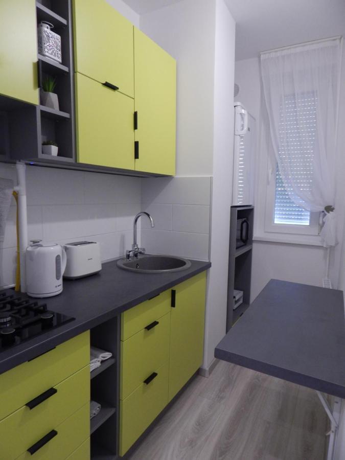 Pisztacia 2020 Apartman Kazincbarcika Eksteriør billede