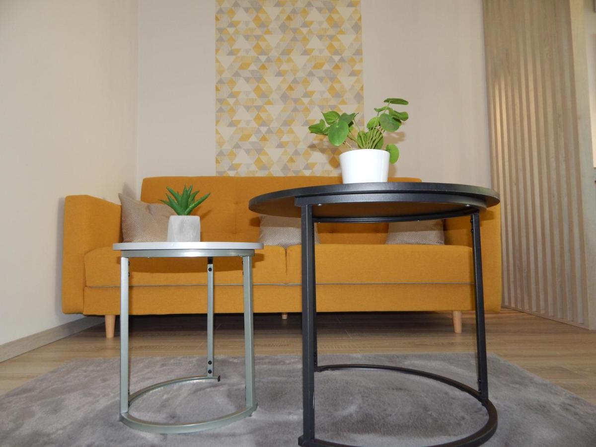 Pisztacia 2020 Apartman Kazincbarcika Eksteriør billede